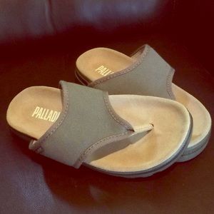 Palladium canvas sandals